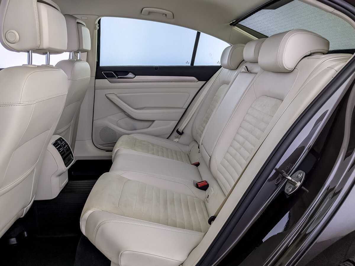 Купить Volkswagen Passat, 2017, 75 878 км.. Фото: #11