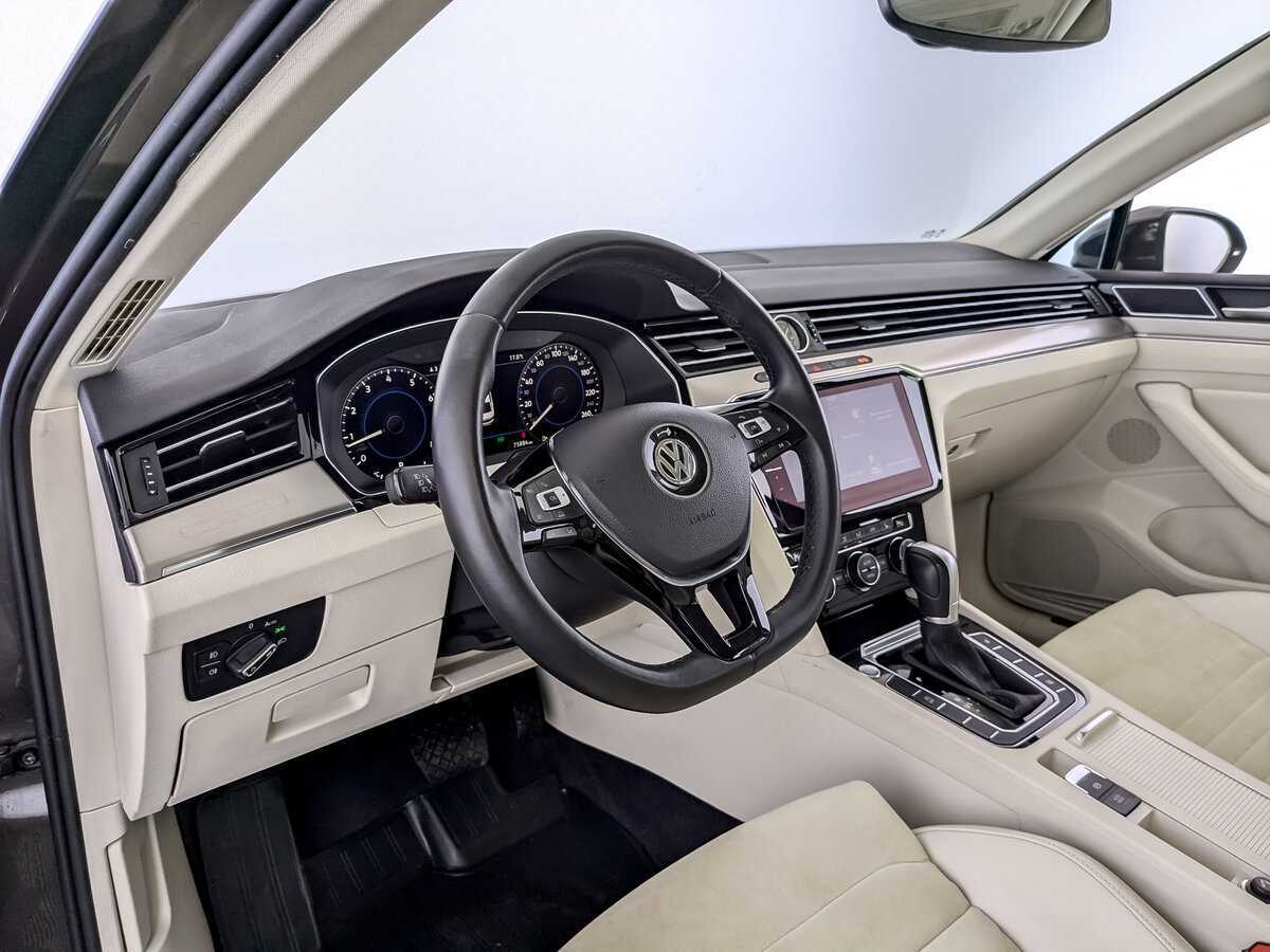 Купить Volkswagen Passat, 2017, 75 878 км.. Фото: #15