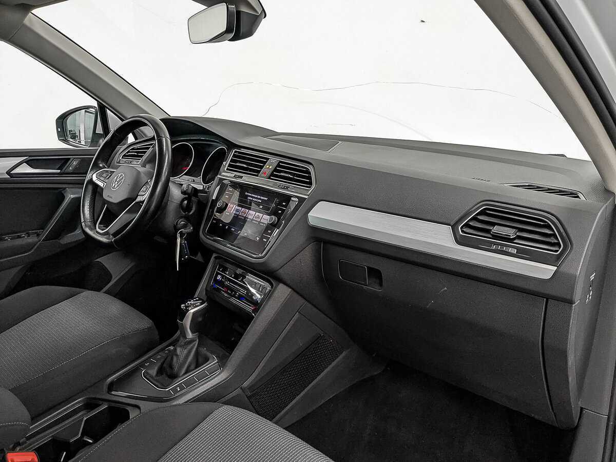 Купить Volkswagen Tiguan, 2021, 133 209 км.. Фото: #10