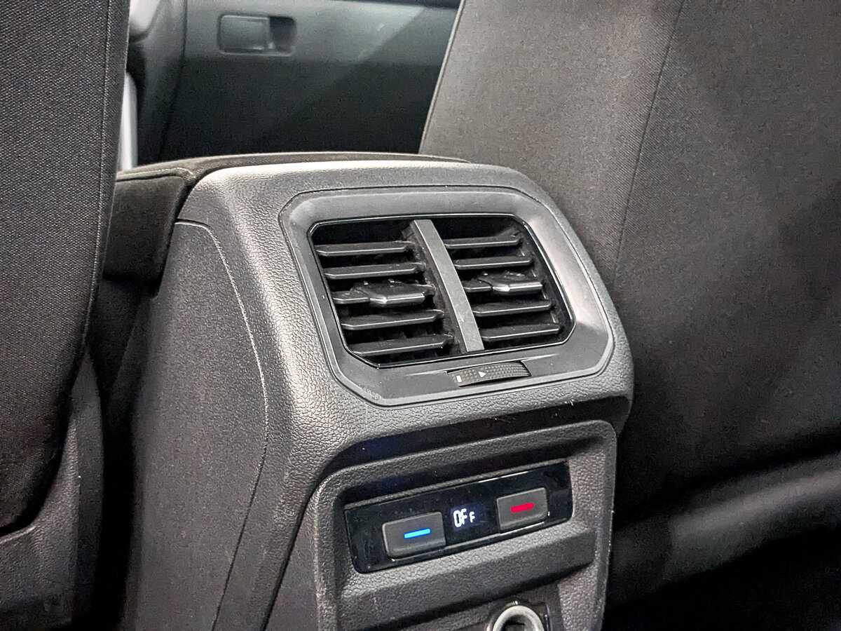 Купить Volkswagen Tiguan, 2021, 133 209 км.. Фото: #23
