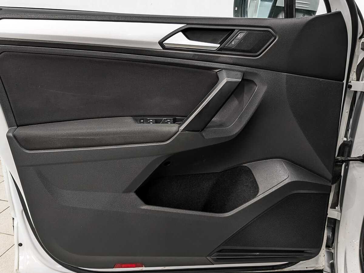 Купить Volkswagen Tiguan, 2021, 157 146 км.. Фото: #18
