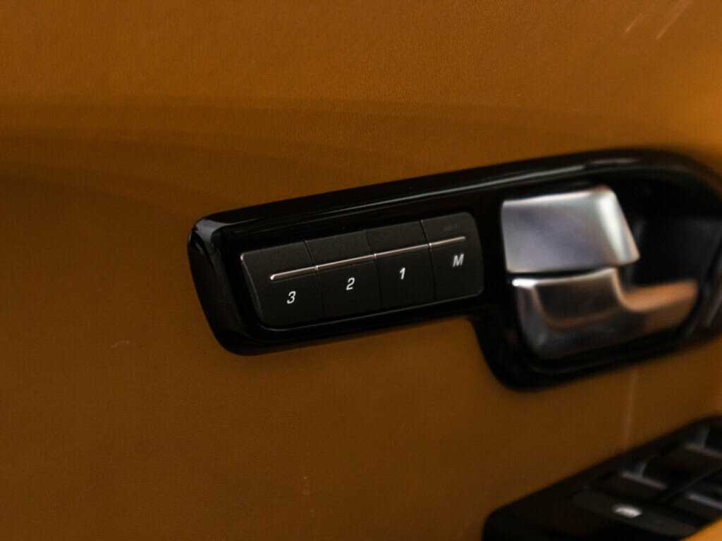 Купить Land Rover Range Rover Evoque, 2012, 158 356 км.. Фото: #18