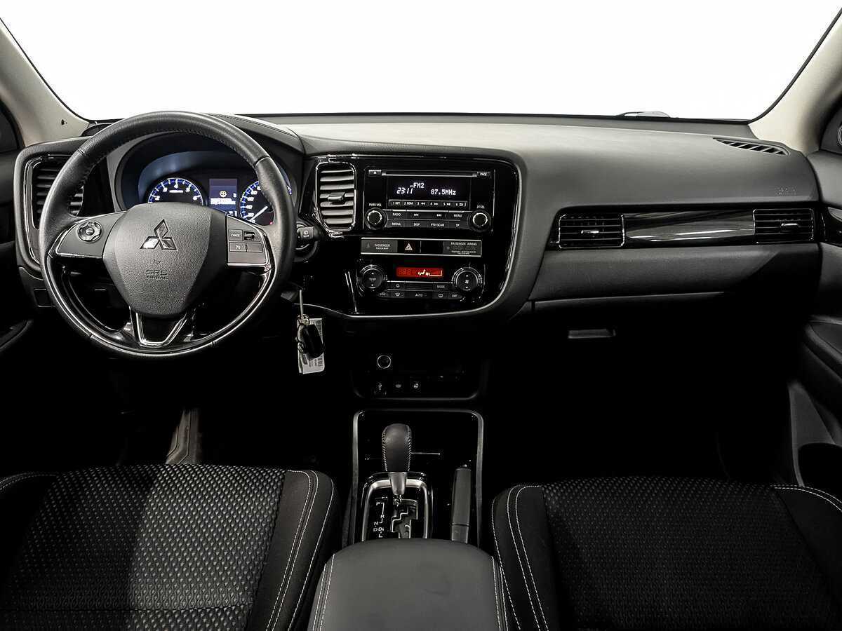 Купить Mitsubishi Outlander, 2019, 49 654 км.. Фото: #11