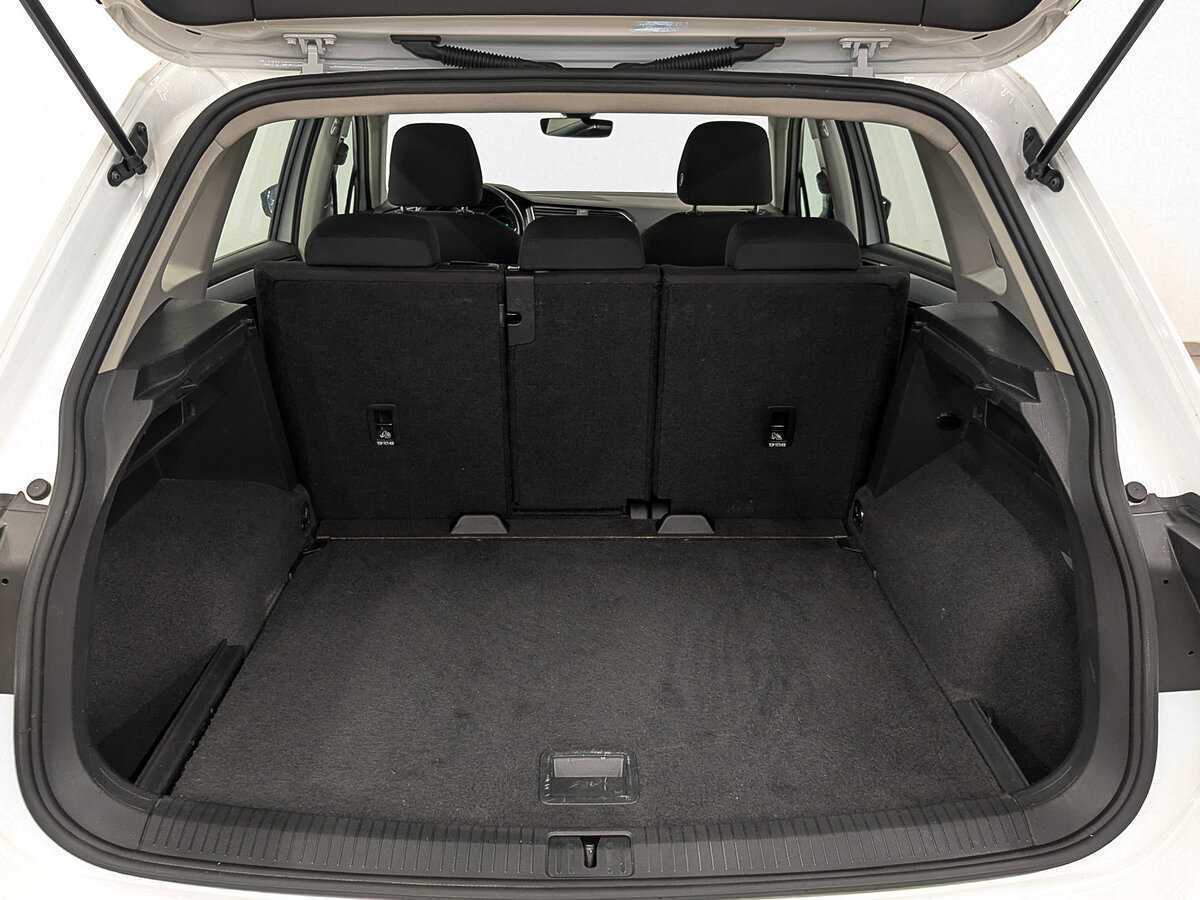 Купить Volkswagen Tiguan, 2021, 153 130 км.. Фото: #9