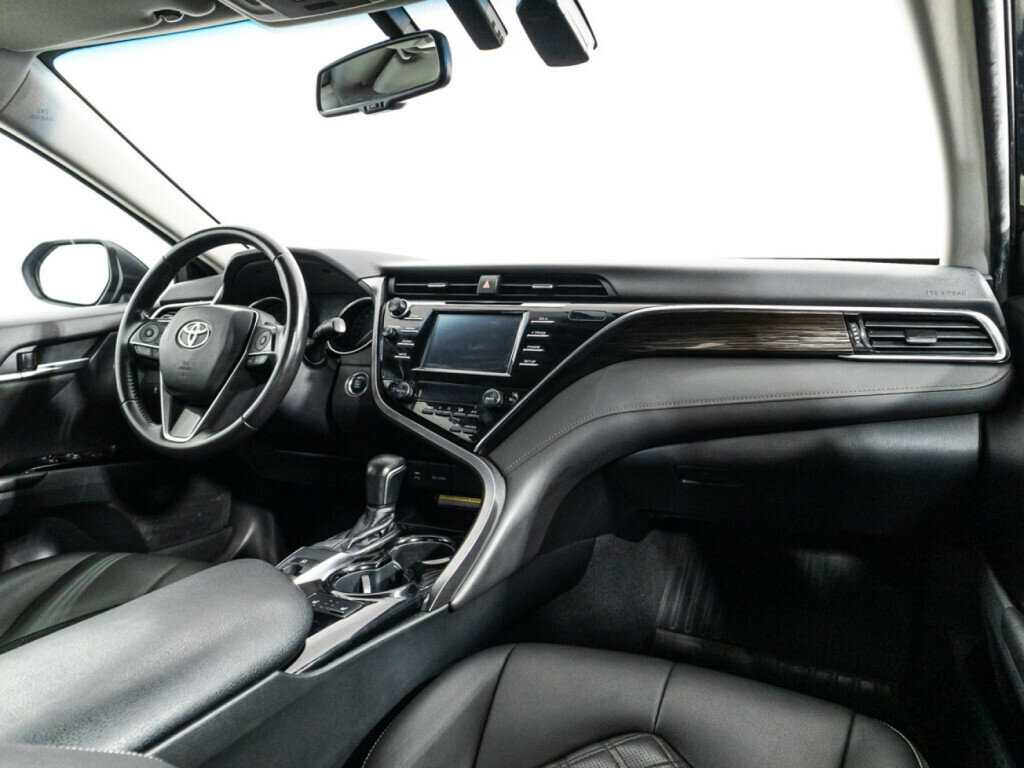 Купить Toyota Camry, 2018, 147 229 км.. Фото: #8