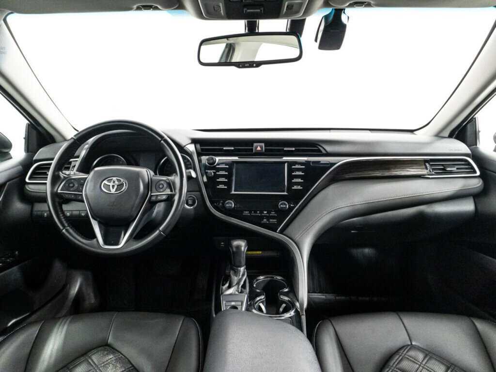 Купить Toyota Camry, 2018, 147 229 км.. Фото: #12