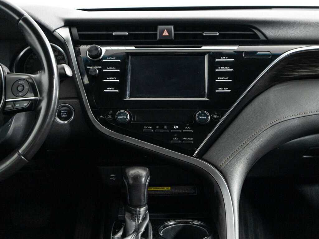 Купить Toyota Camry, 2018, 147 229 км.. Фото: #13