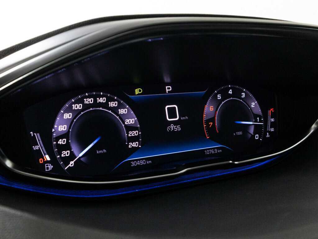 Купить Peugeot 3008, 2021, 30 489 км.. Фото: #11