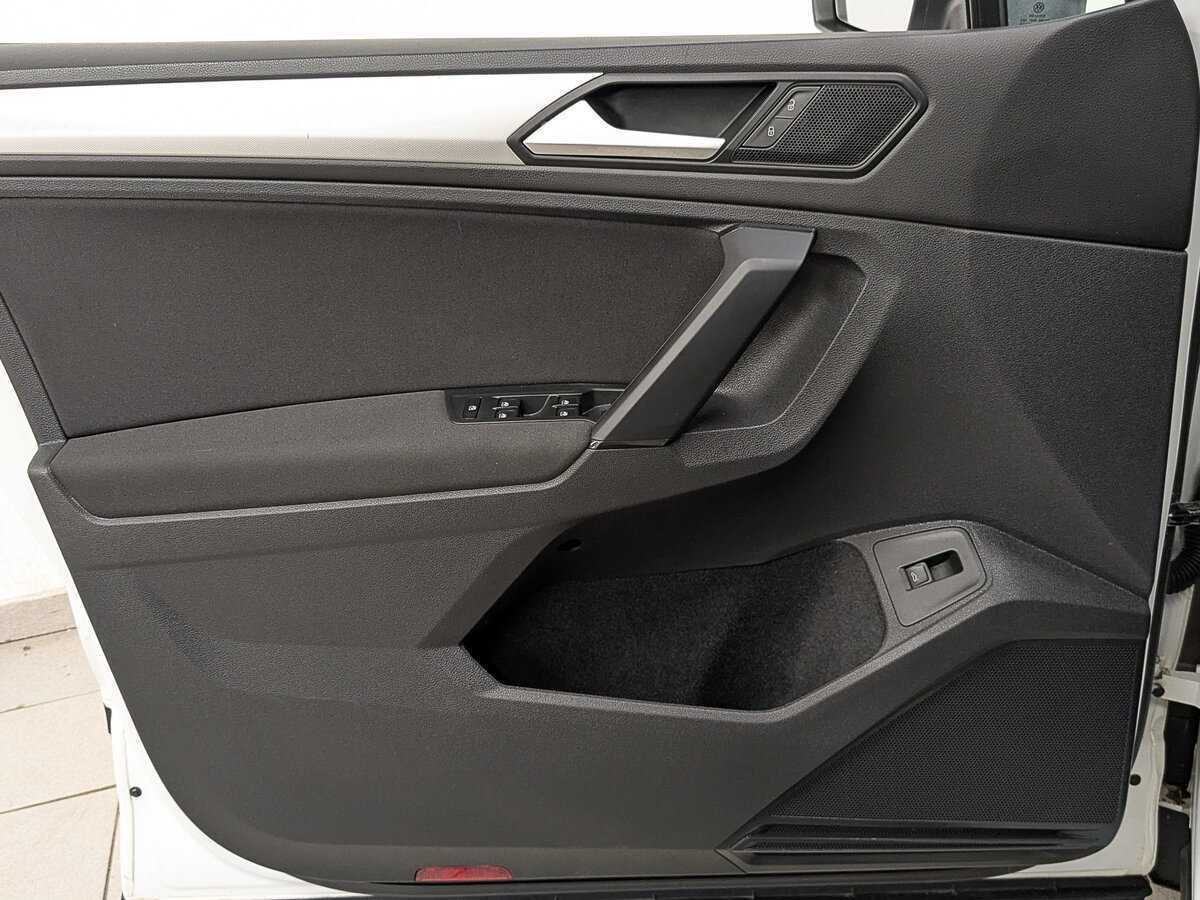 Купить Volkswagen Tiguan, 2020, 79 397 км.. Фото: #18