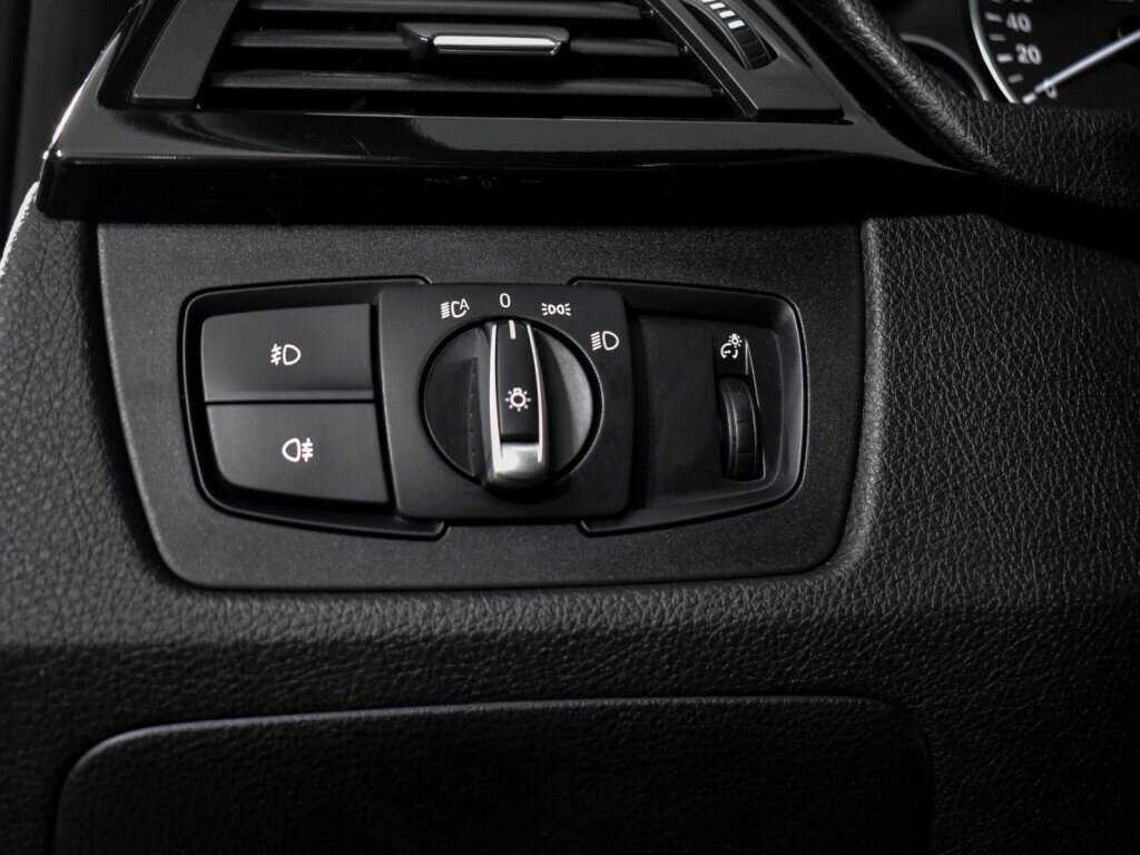 Купить BMW 3 серии, 2017, 177 000 км.. Фото: #9