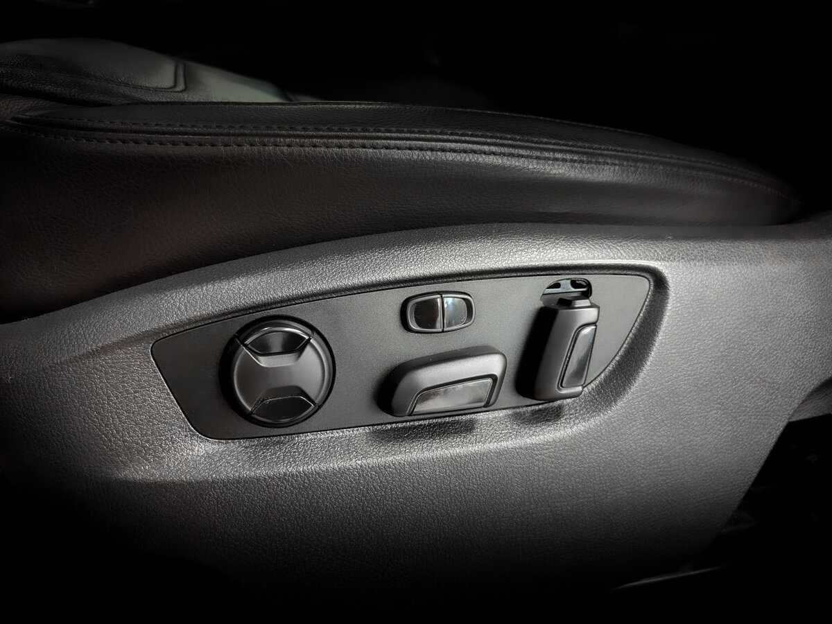 Купить Volkswagen Touareg, 2013, 166 675 км.. Фото: #18