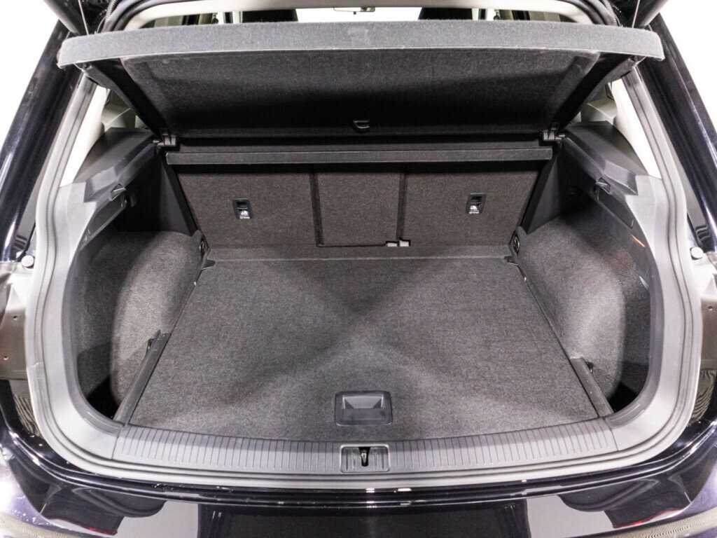 Купить Volkswagen Tiguan, 2020, 101 372 км.. Фото: #14