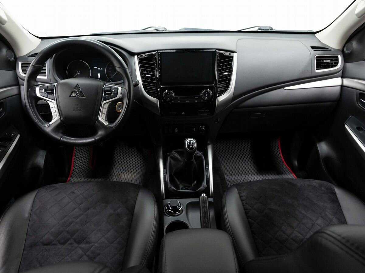 Купить Mitsubishi Pajero Sport, 2017, 111 378 км.. Фото: #13