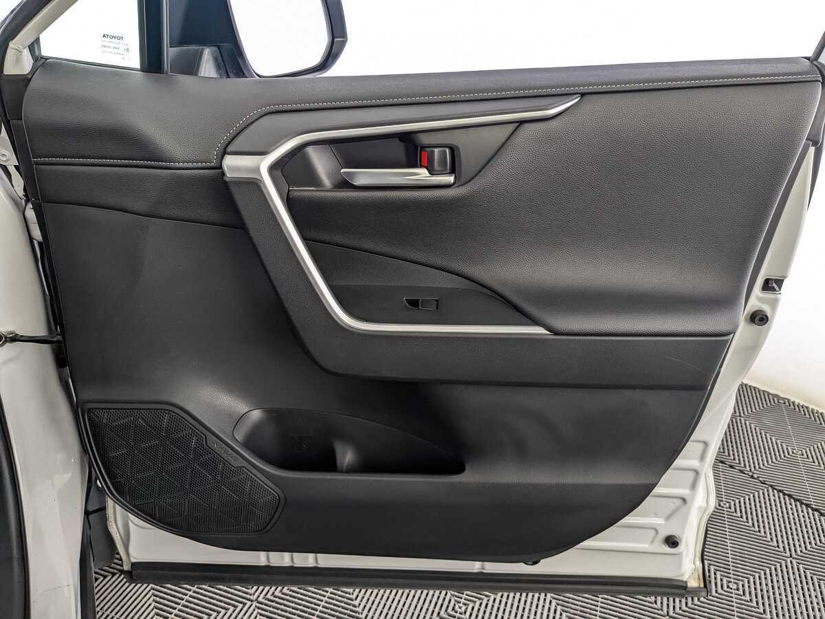 Купить Toyota RAV4, 2019, 130 242 км.. Фото: #24