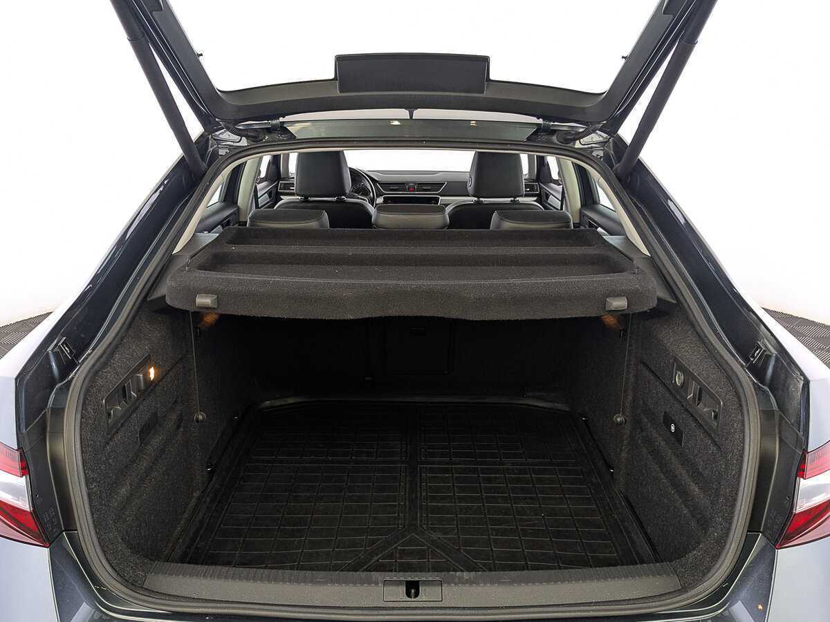 Купить Skoda Superb, 2018, 123 228 км.. Фото: #9