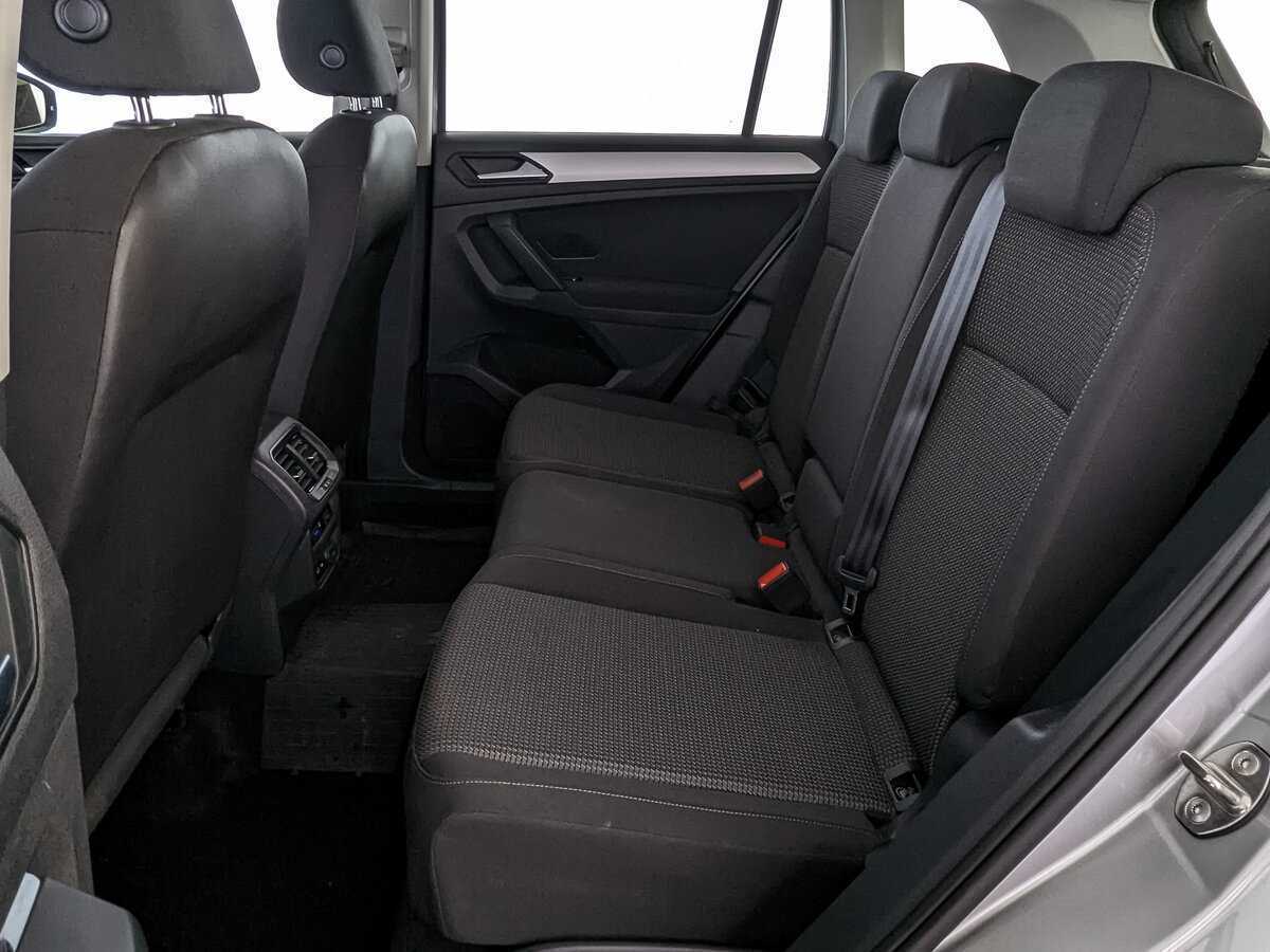 Купить Volkswagen Tiguan, 2020, 72 082 км.. Фото: #17