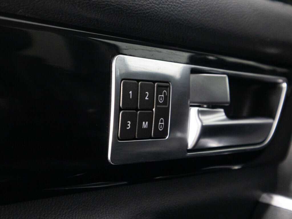 Купить Land Rover Discovery, 2016, 222 649 км.. Фото: #22