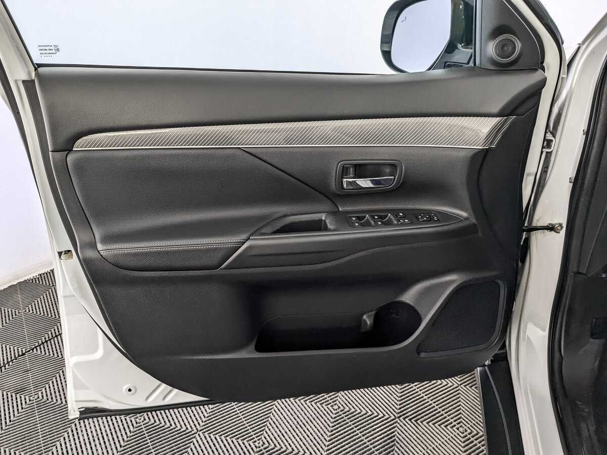 Купить Mitsubishi Outlander, 2021, 86 500 км.. Фото: #16