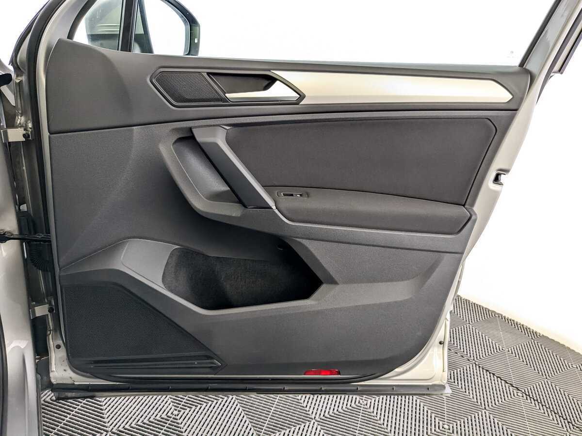 Купить Volkswagen Tiguan, 2019, 106 890 км.. Фото: #23