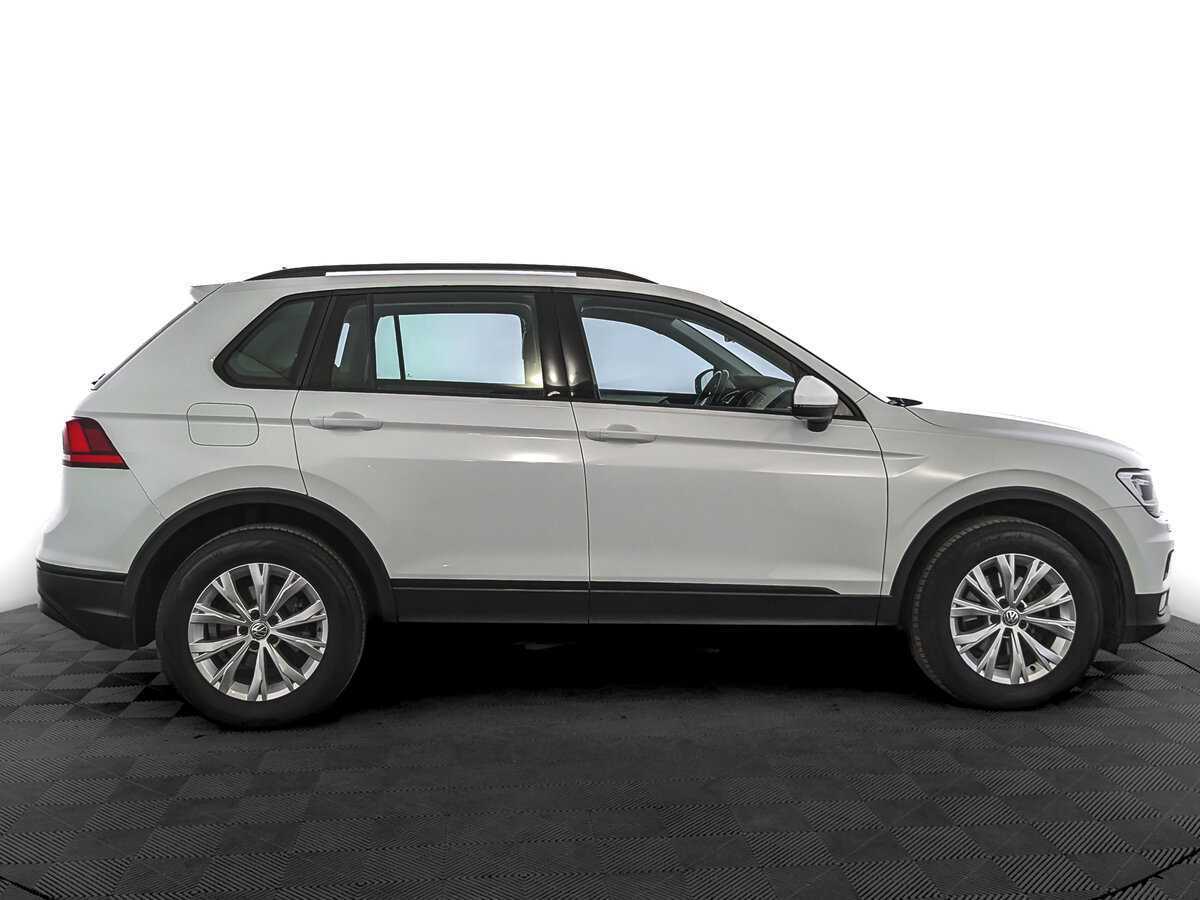 Купить Volkswagen Tiguan, 2020, 66 384 км.. Фото: #3