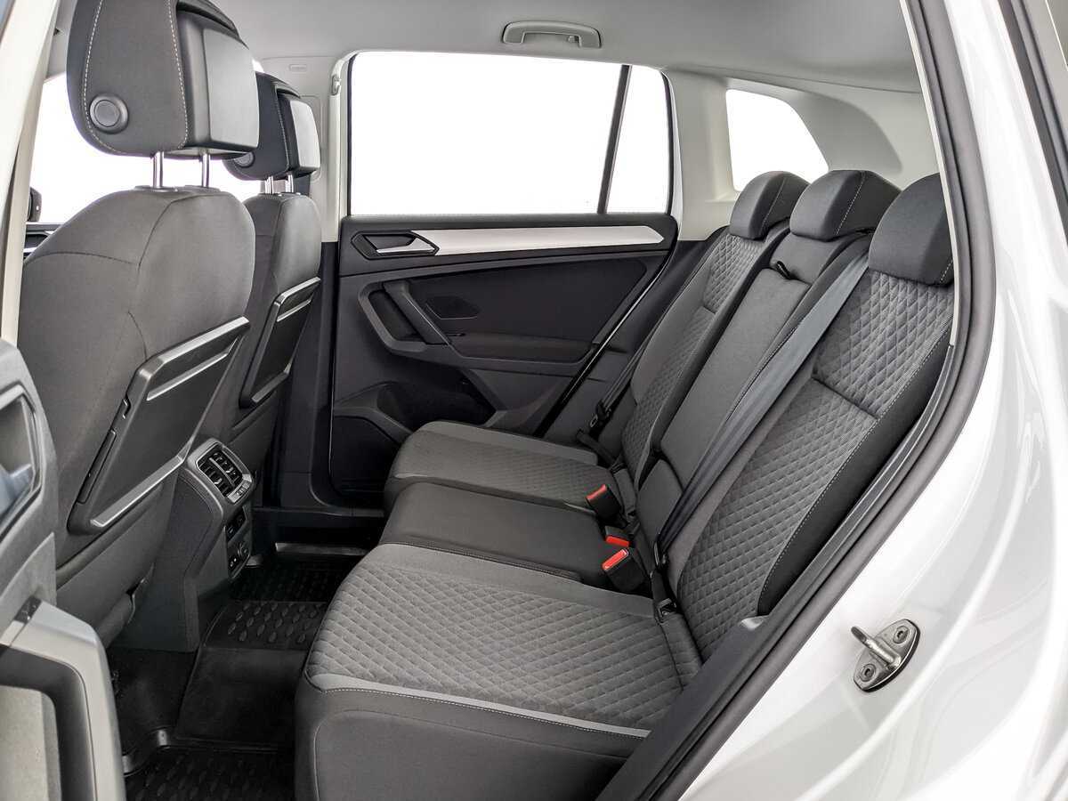 Купить Volkswagen Tiguan, 2020, 66 384 км.. Фото: #11