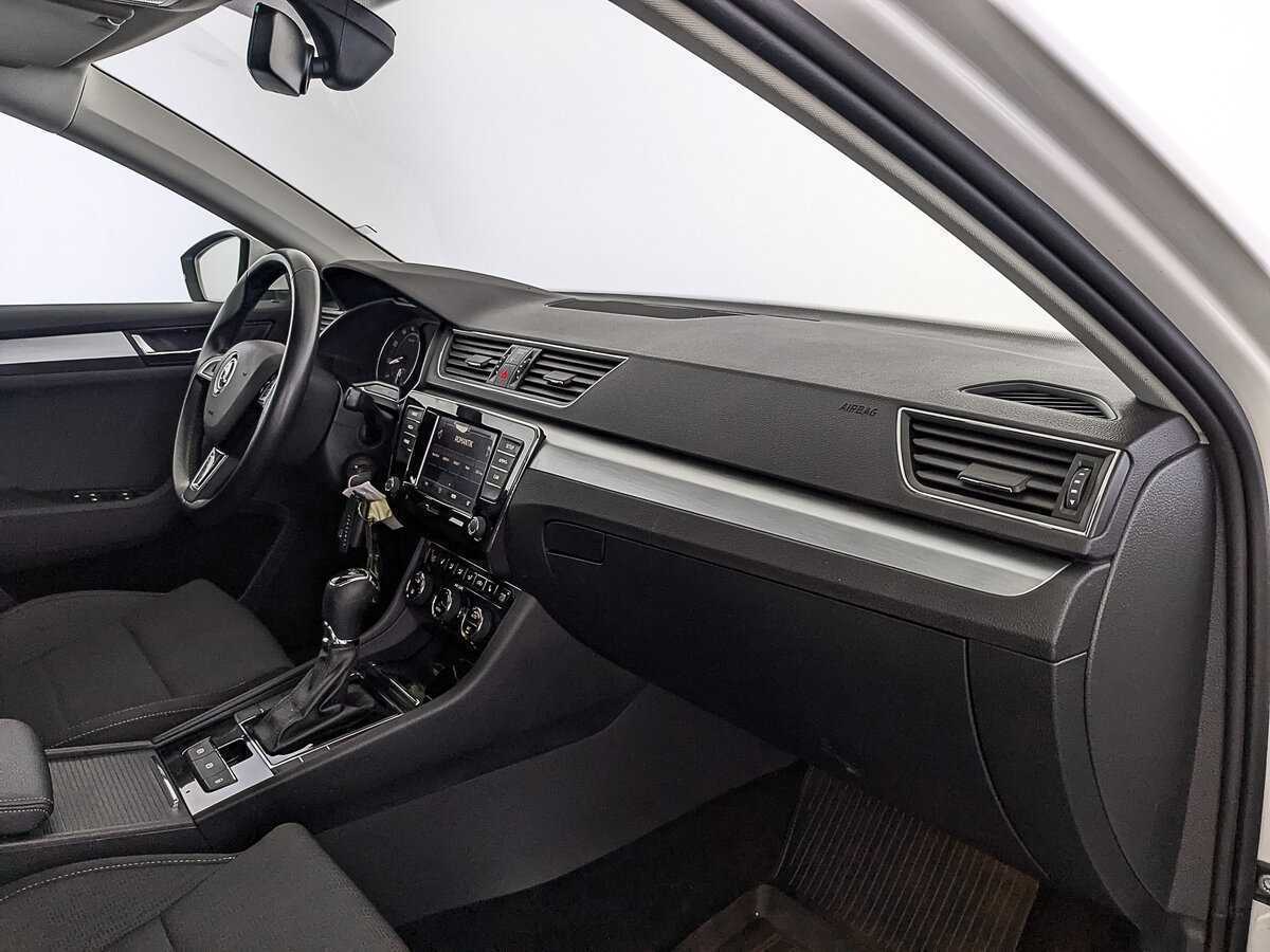 Купить Skoda Superb, 2017, 74 223 км.. Фото: #12