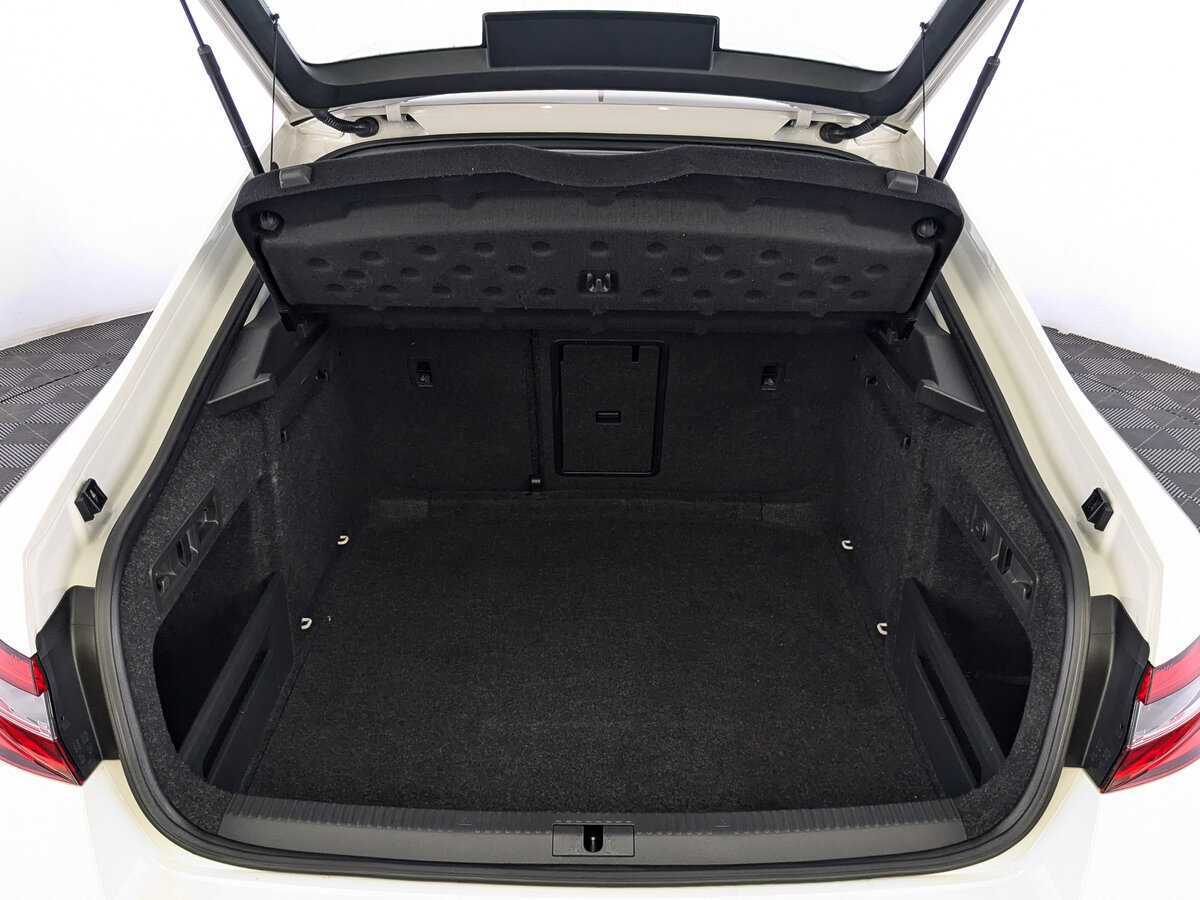 Купить Skoda Superb, 2018, 116 628 км.. Фото: #9
