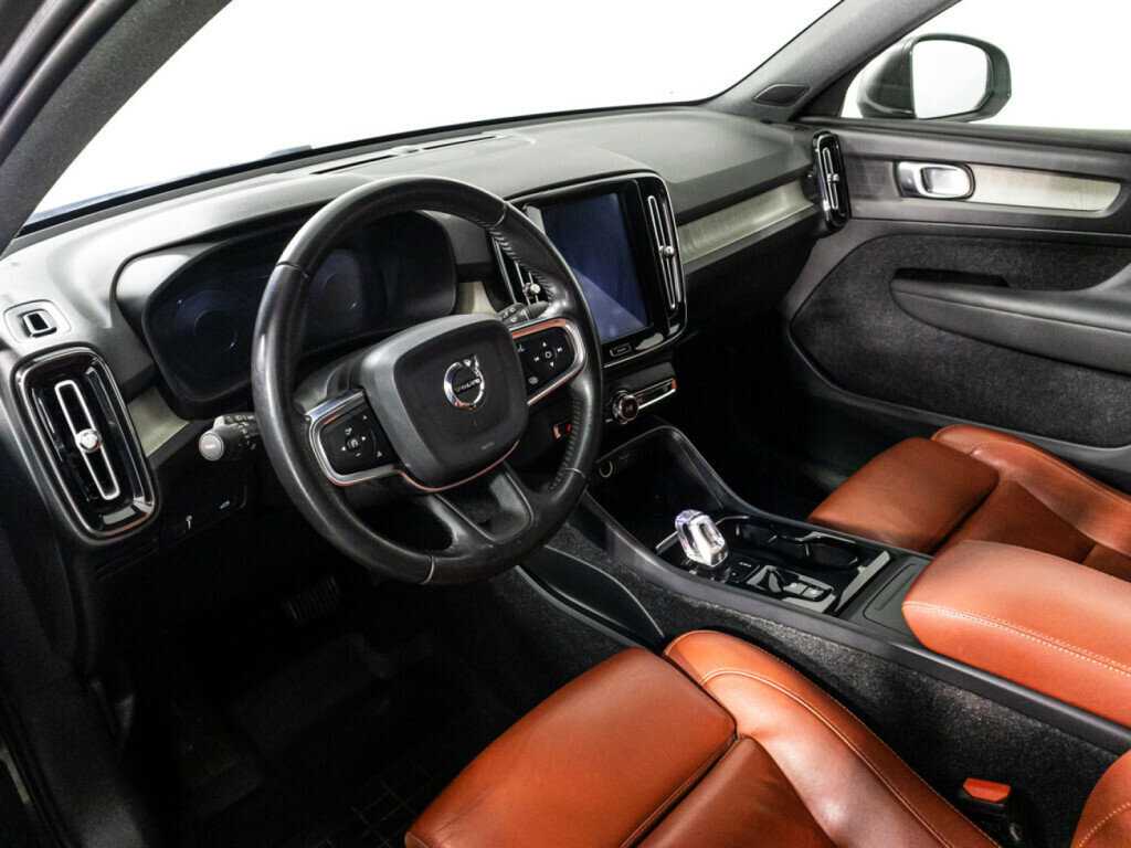 Купить Volvo XC40, 2018, 112 711 км.. Фото: #10
