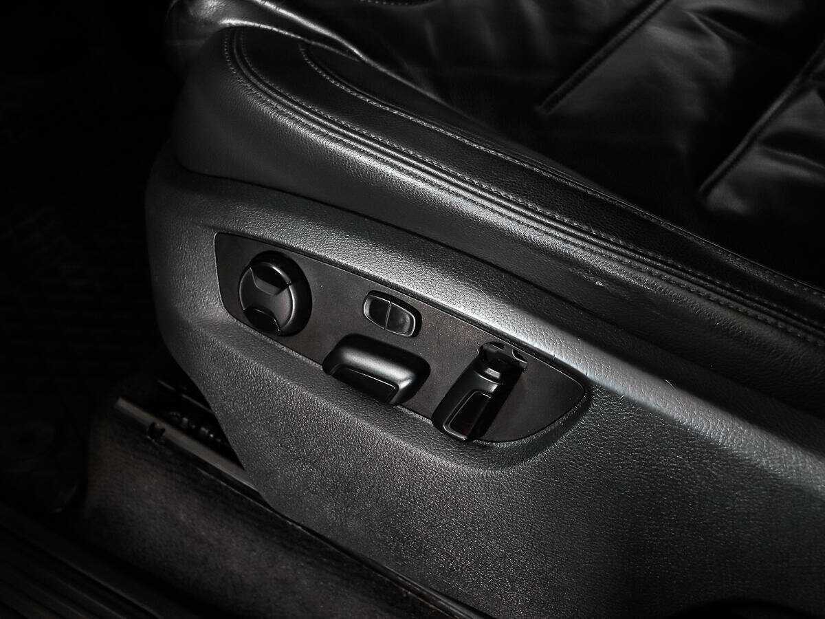 Купить Volkswagen Touareg, 2012, 137 287 км.. Фото: #9