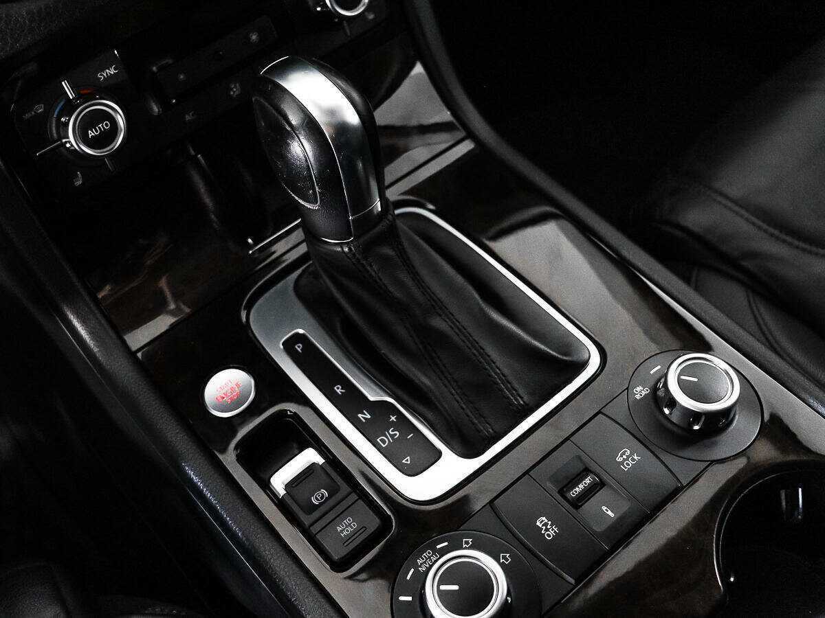 Купить Volkswagen Touareg, 2012, 137 287 км.. Фото: #10