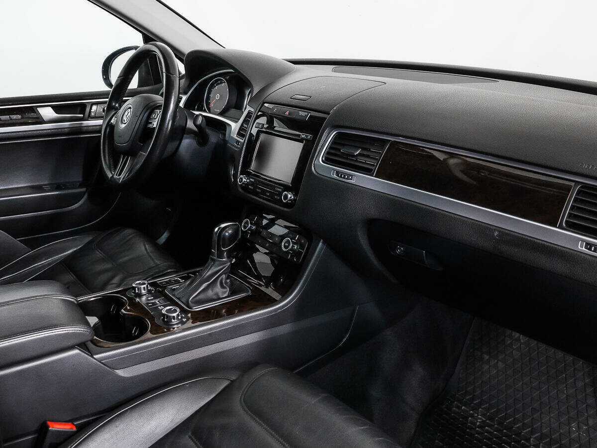 Купить Volkswagen Touareg, 2012, 137 287 км.. Фото: #13