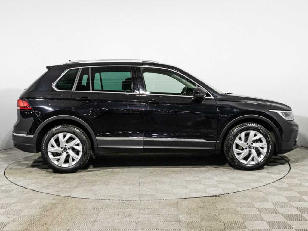 Купить Volkswagen Tiguan, 2021, 71 897 км.. Фото: #3
