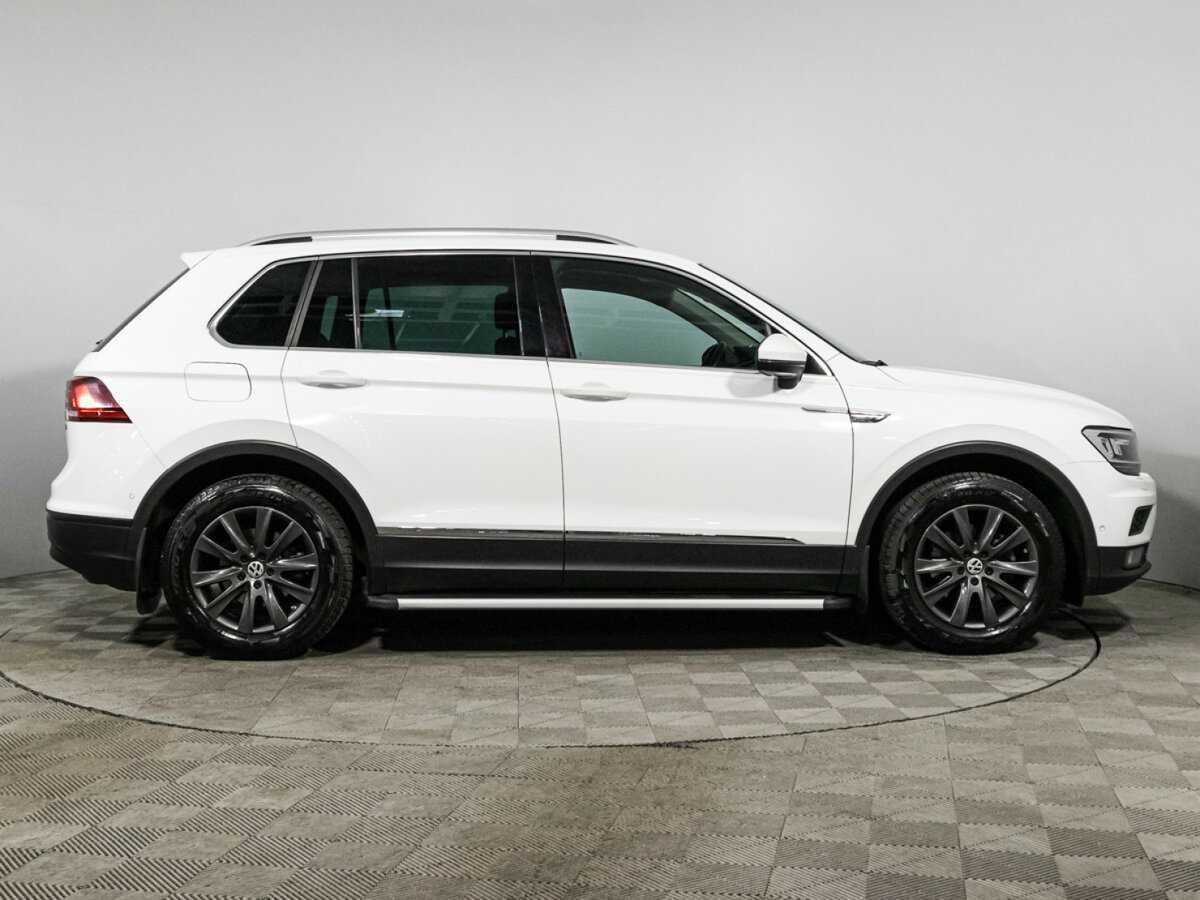 Купить Volkswagen Tiguan, 2018, 87 650 км.. Фото: #2
