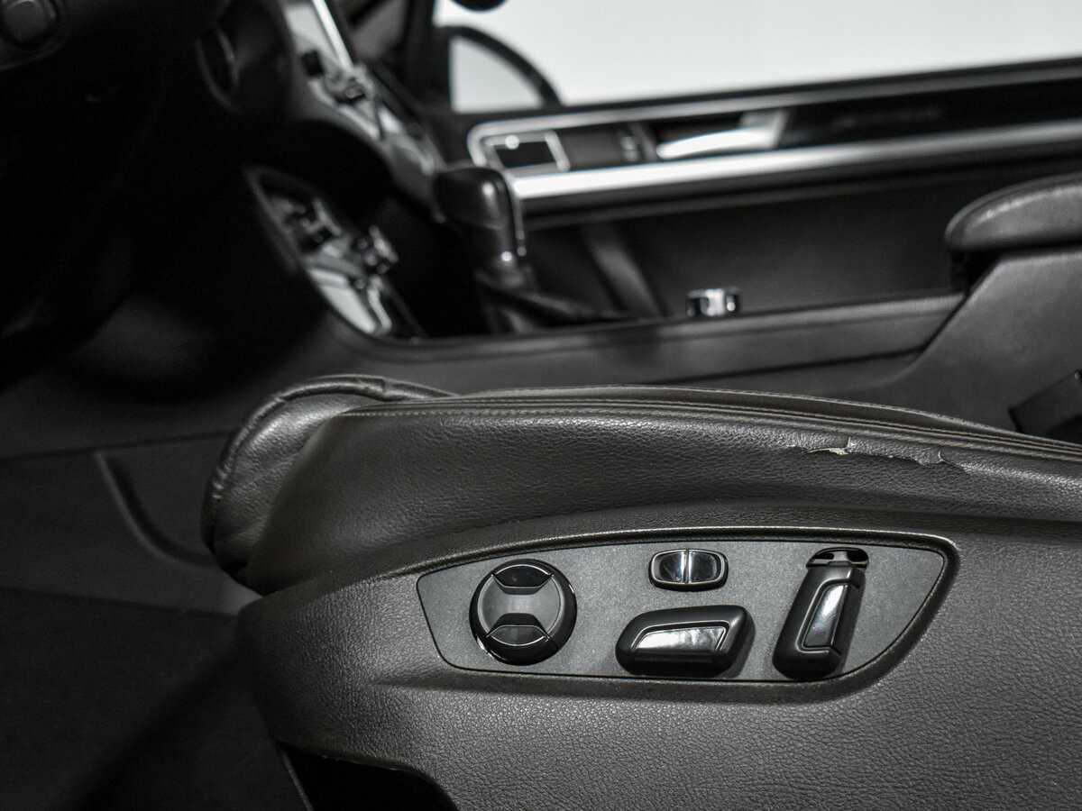 Купить Volkswagen Touareg, 2013, 151 903 км.. Фото: #8