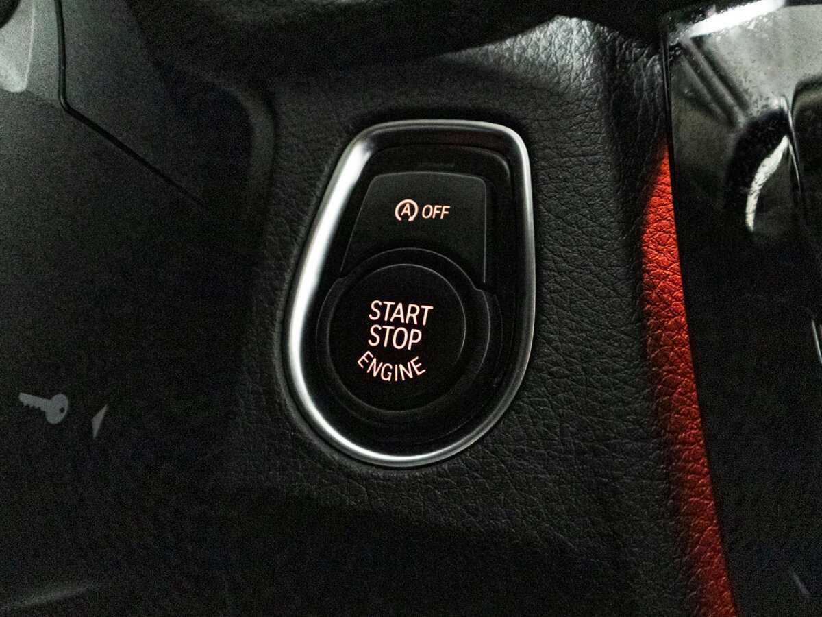 Купить BMW 3 серии, 2018, 69 769 км.. Фото: #17