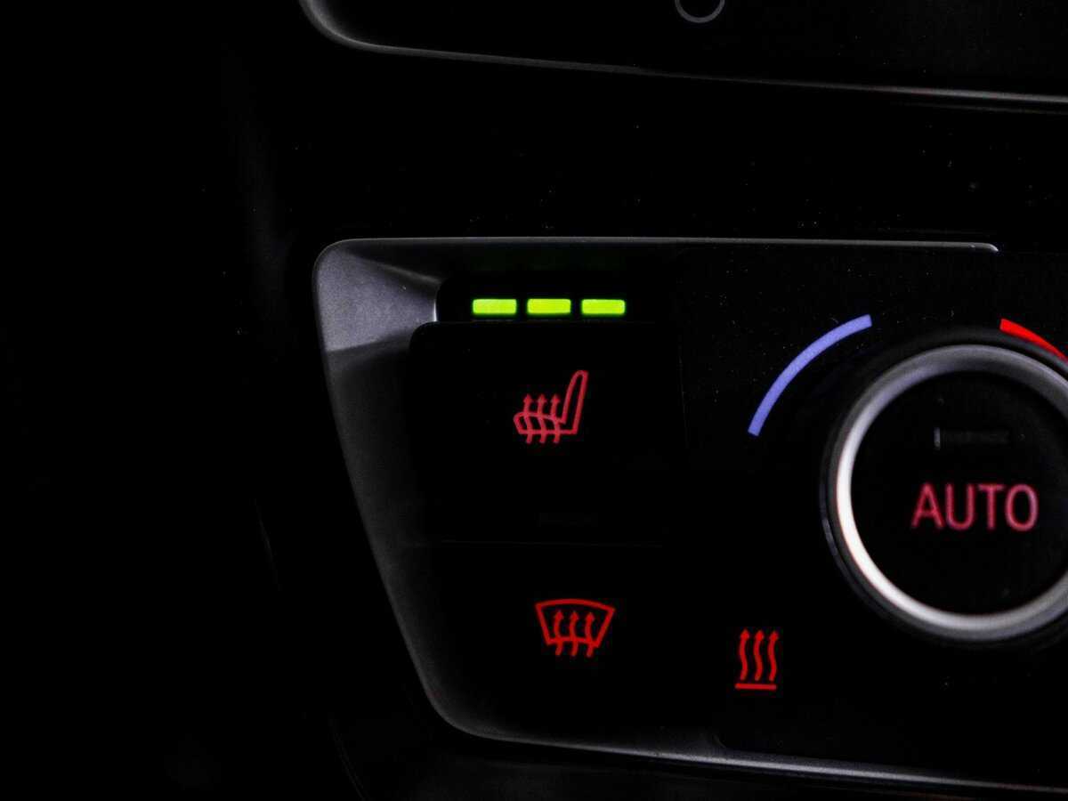 Купить BMW 3 серии, 2015, 141 822 км.. Фото: #17