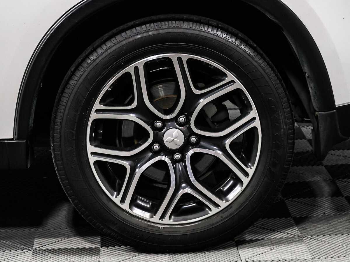 Купить Митсубиши Оутлэндер, 2015, 102 514 км.. Фото: #12