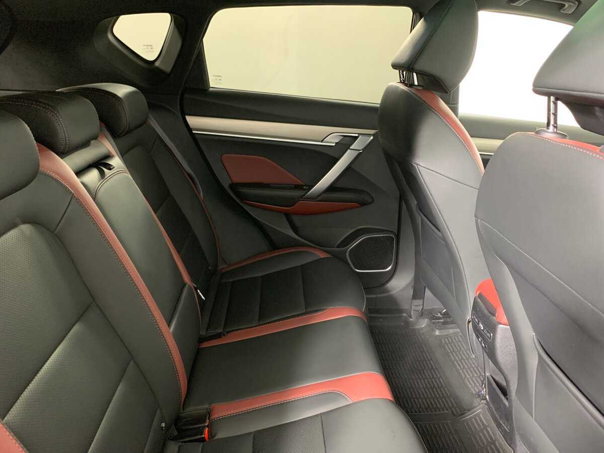 Купить Джили Кулрэй, 2021, 155 245 км.. Фото: #16