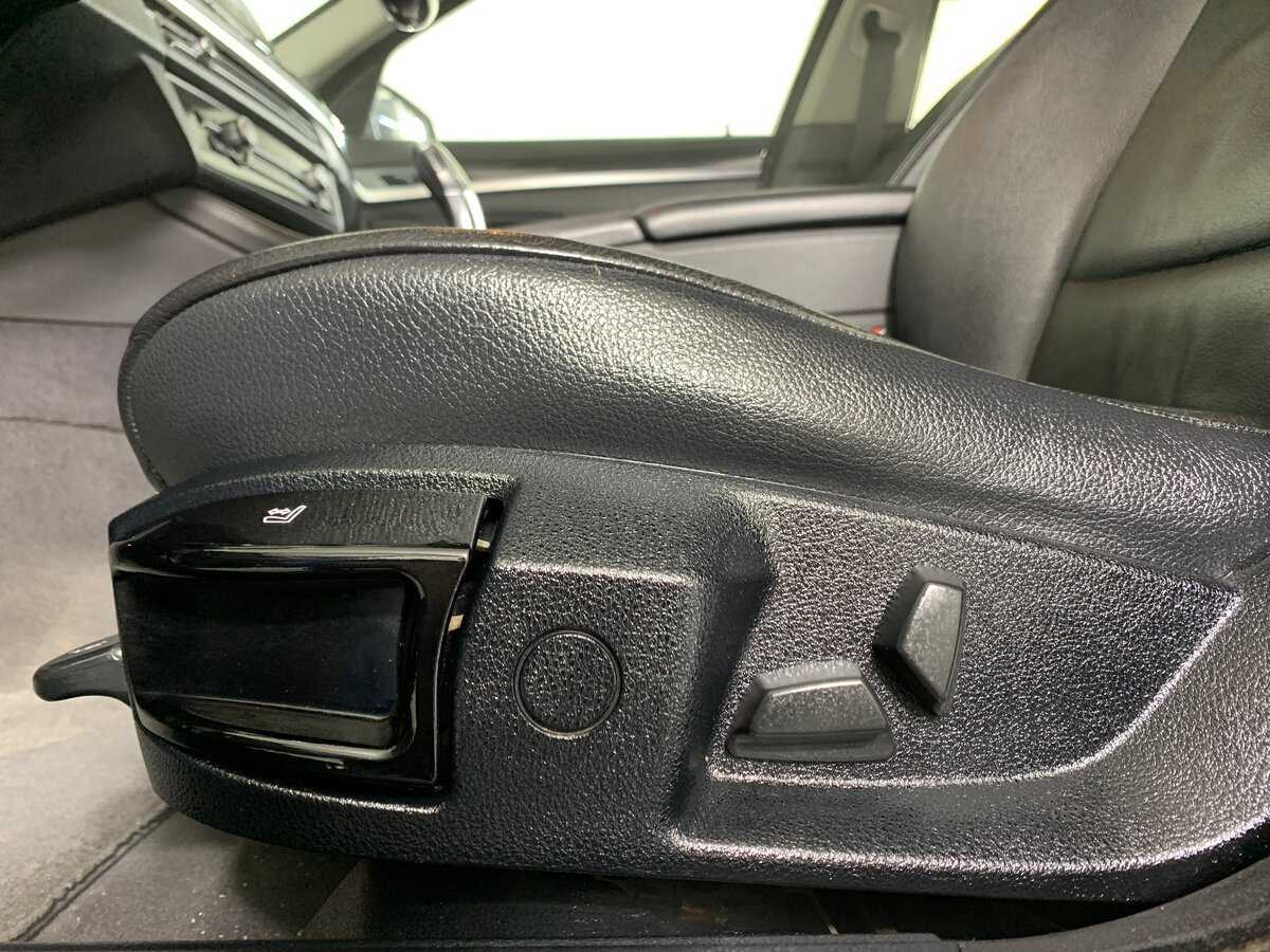 Купить BMW 5 серии, 2012, 280 700 км.. Фото: #16