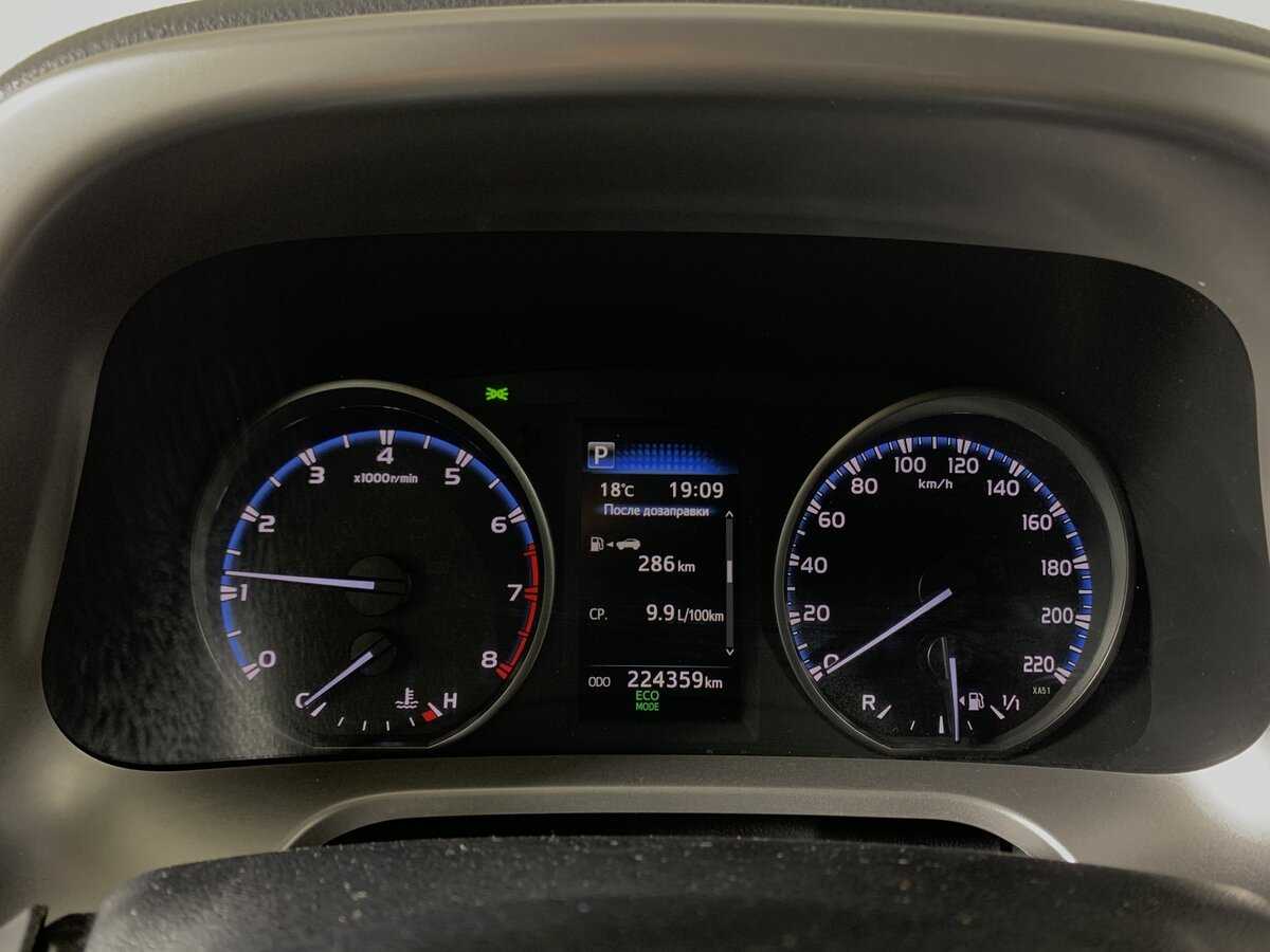 Купить Toyota RAV4, 2018, 224 358 км.. Фото: #14