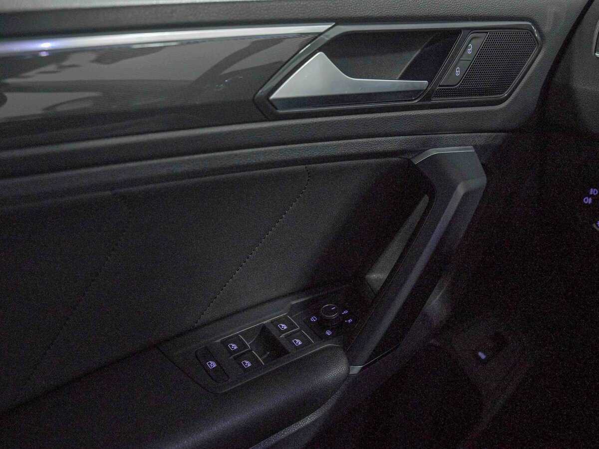 Купить Volkswagen Tiguan, 2018, 144 068 км.. Фото: #10