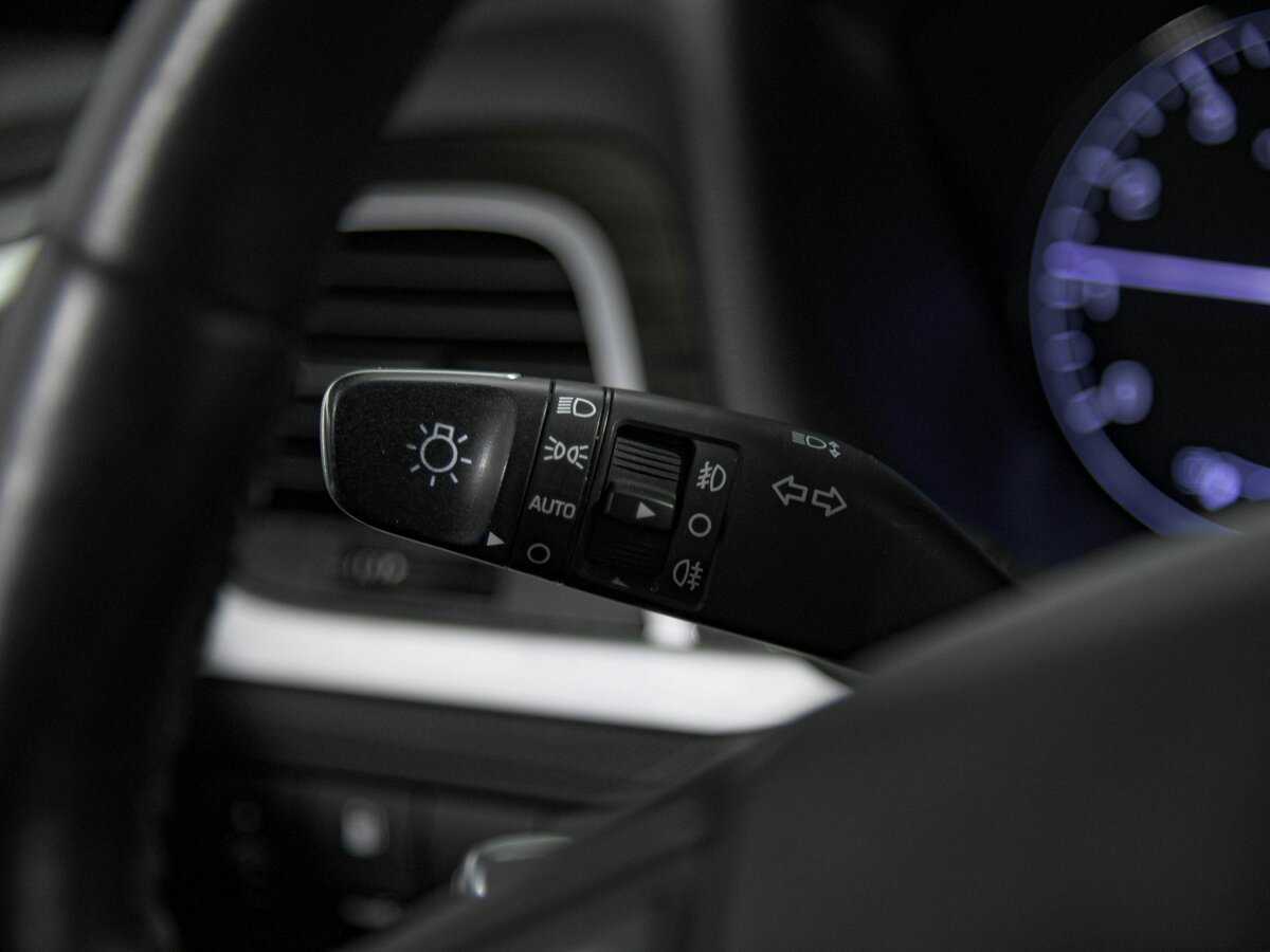 Купить Hyundai Genesis, 2014, 179 777 км.. Фото: #8