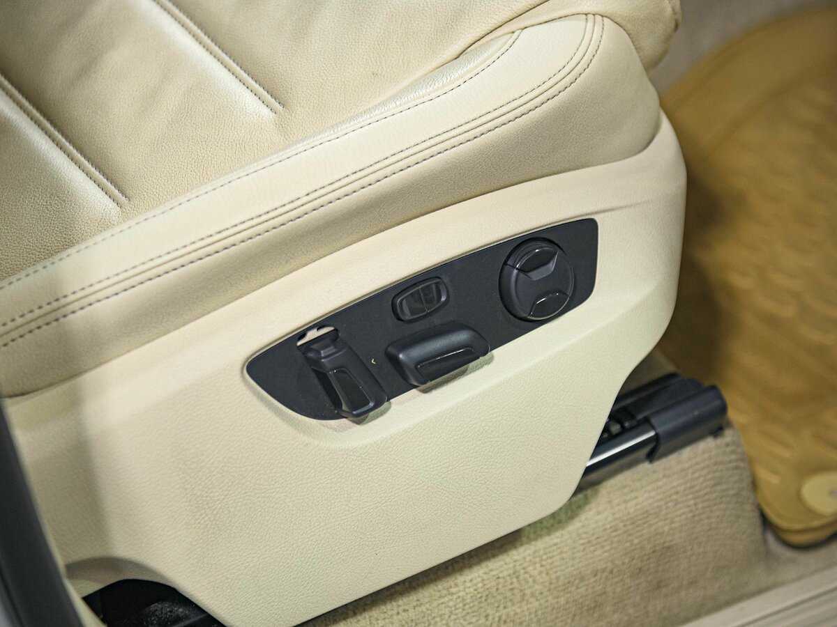 Купить Volkswagen Touareg, 2013, 211 283 км.. Фото: #18