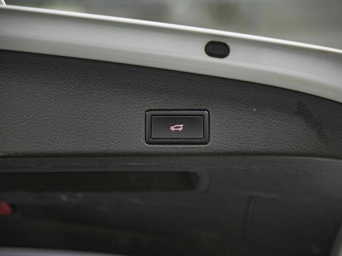 Купить Volkswagen Touareg, 2013, 211 283 км.. Фото: #20