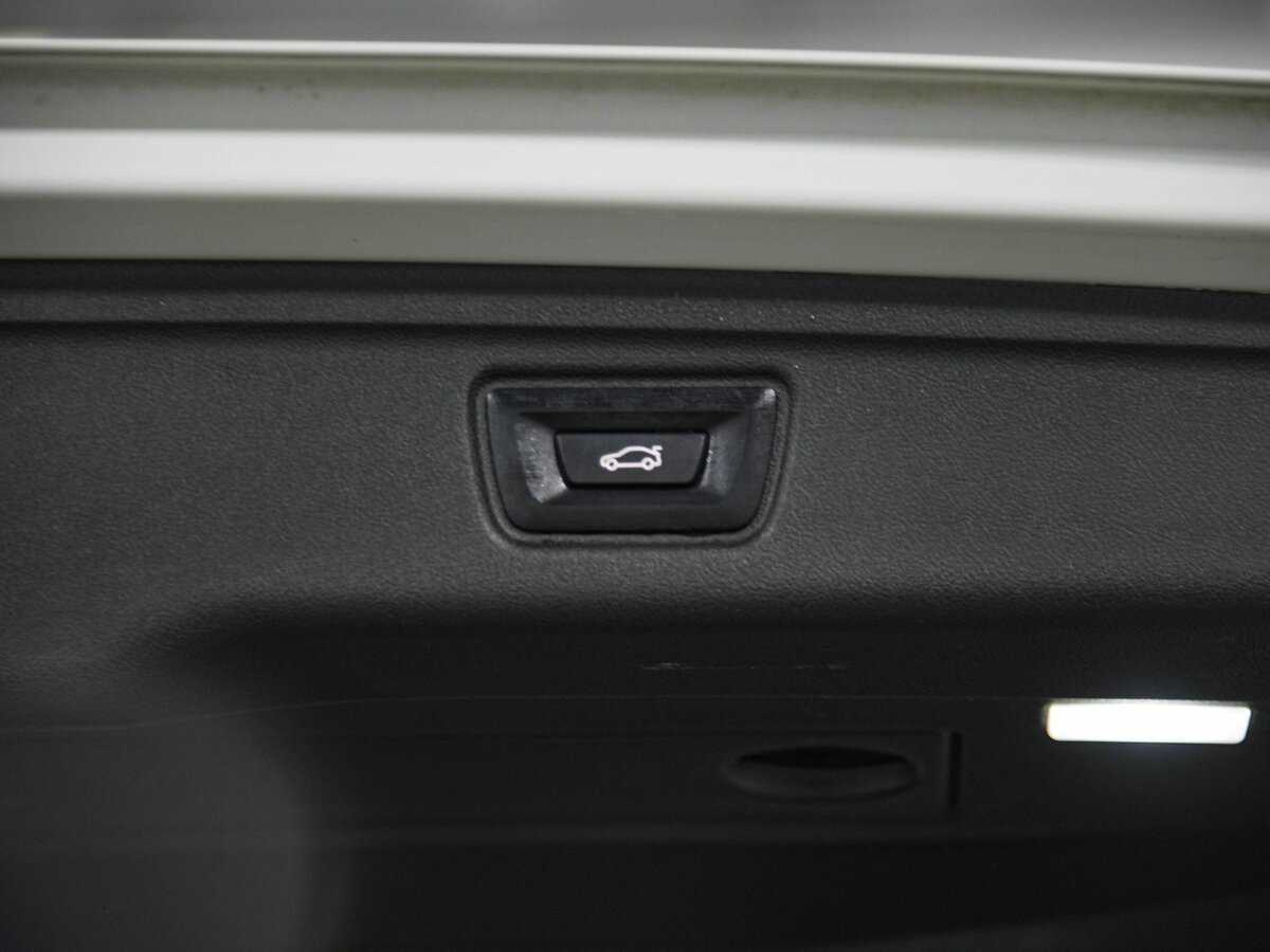 Купить BMW 3 серии, 2019, 174 415 км.. Фото: #20