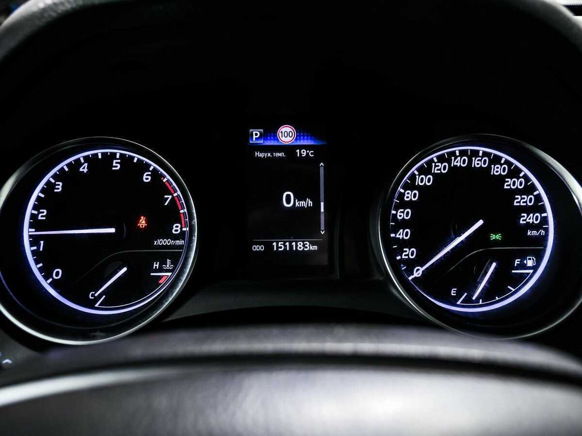 Купить Toyota Camry, 2018, 151 182 км.. Фото: #9