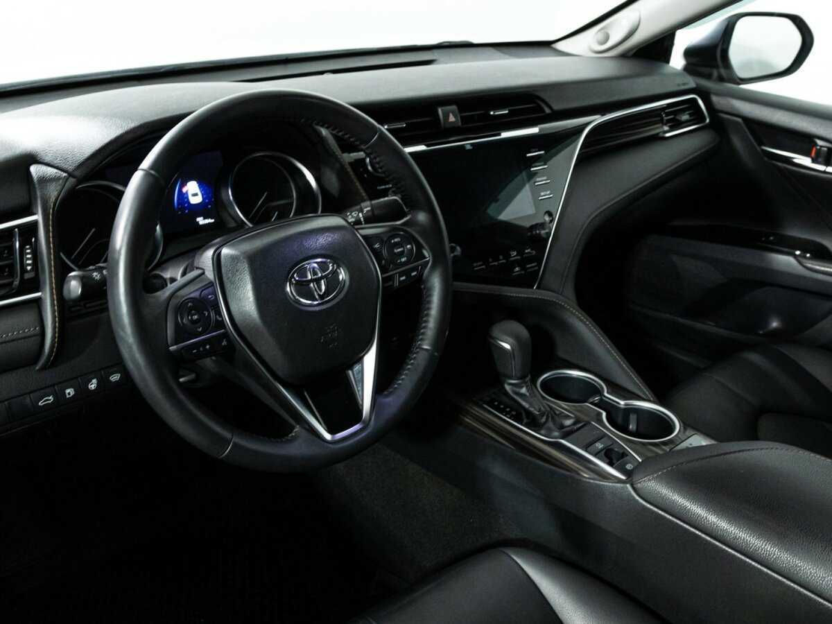 Купить Toyota Camry, 2018, 165 361 км.. Фото: #10
