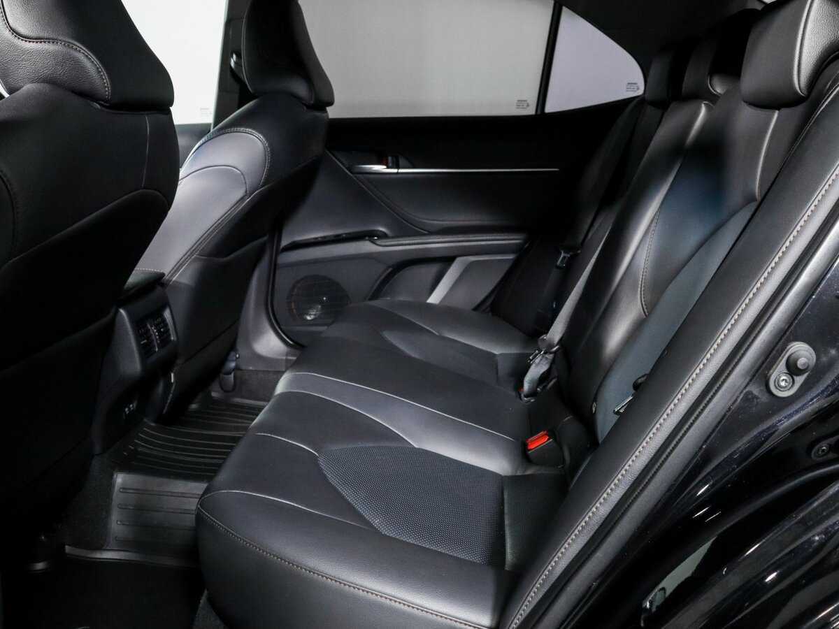 Купить Toyota Camry, 2018, 83 610 км.. Фото: #6