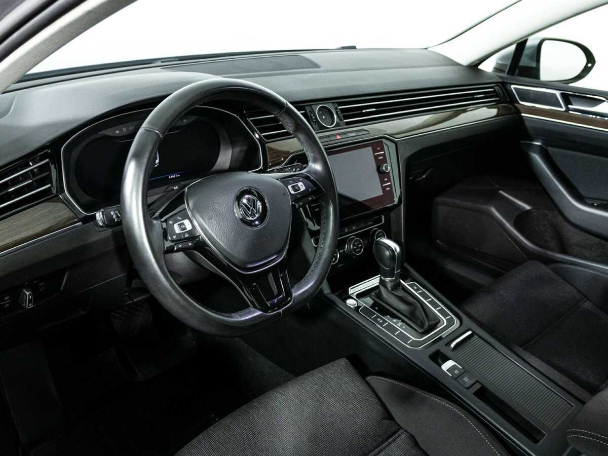 Купить Volkswagen Passat, 2017, 41 448 км.. Фото: #10