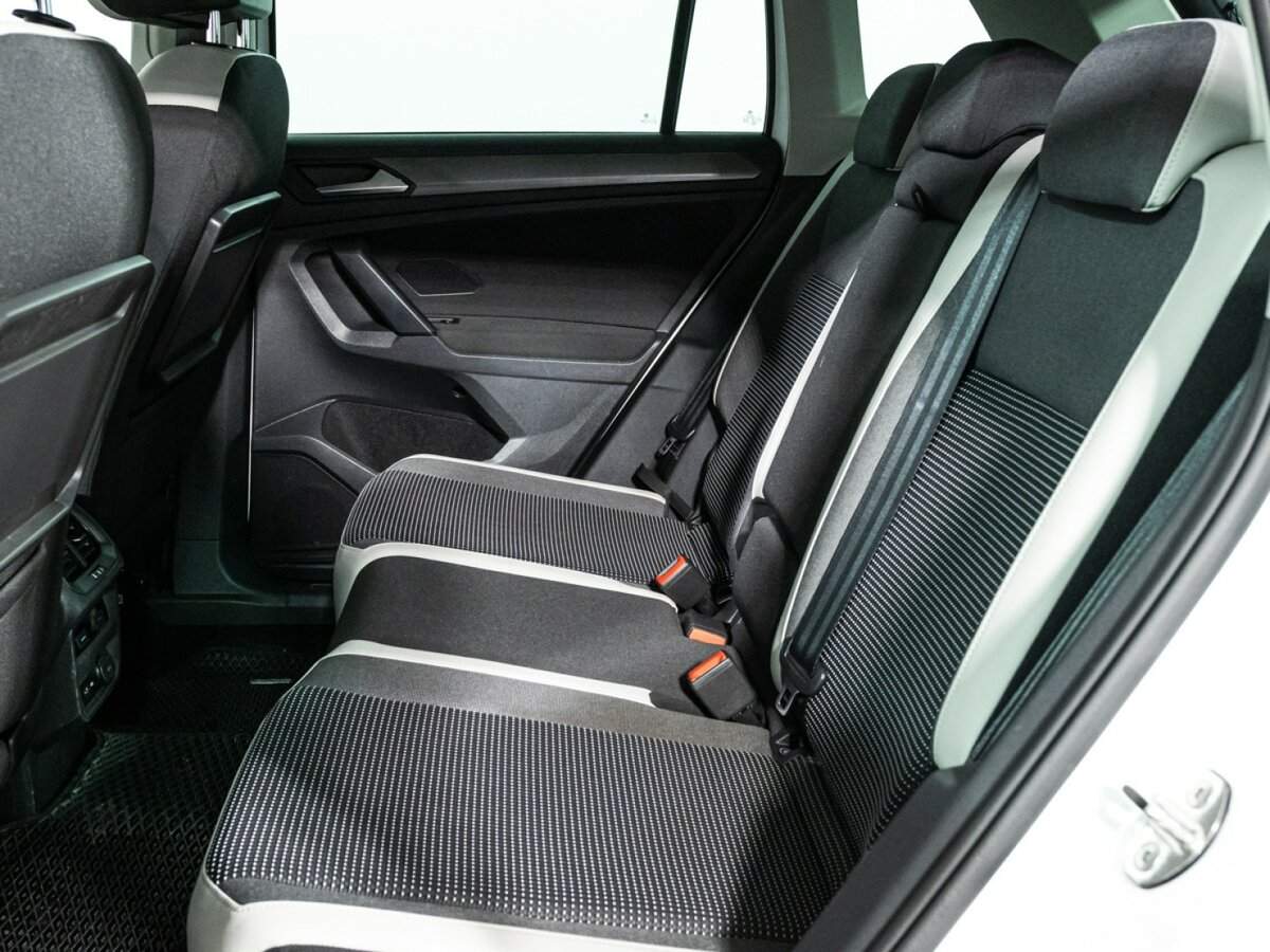 Купить Volkswagen Tiguan, 2018, 131 515 км.. Фото: #9